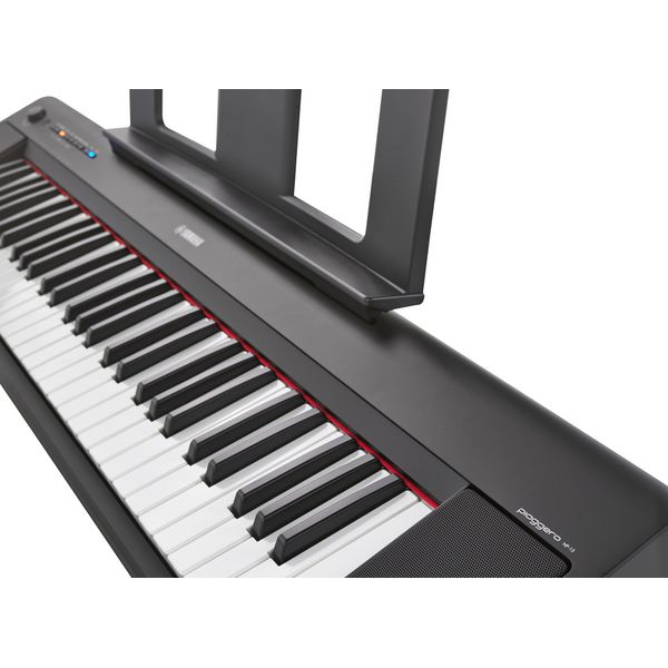 Yamaha NP-15 Piaggero Yamaha NP-15 Piaggero