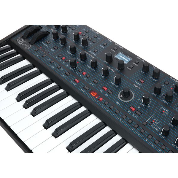 Oberheim TEO-5 Oberheim TEO-5