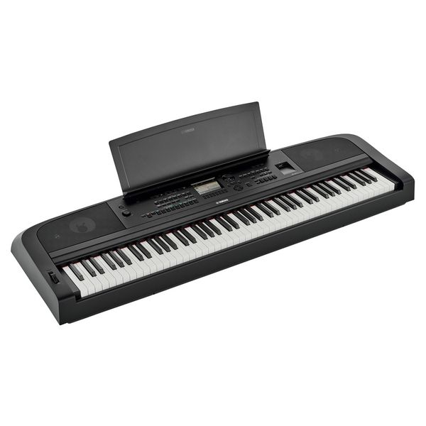 Yamaha DGX-670