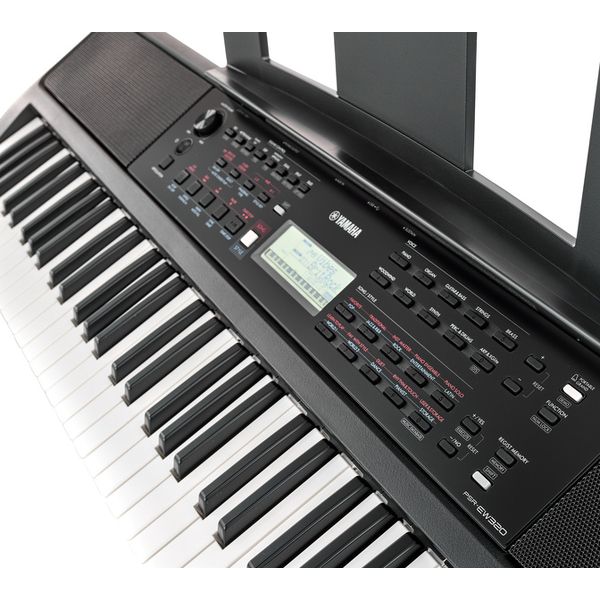 Yamaha PSR-EW320